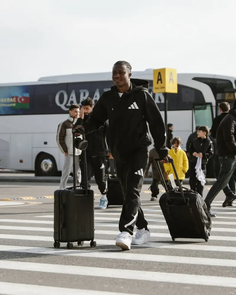 “Qarabağ” İngiltərəyə yola düşdü- Fotolar