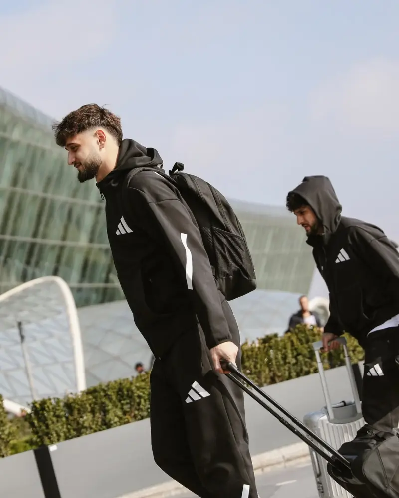 “Qarabağ” İngiltərəyə yola düşdü- Fotolar