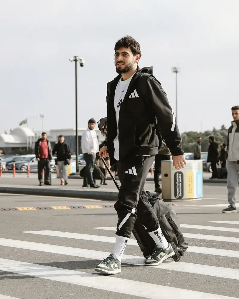 “Qarabağ” İngiltərəyə yola düşdü- Fotolar