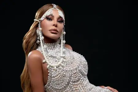 Aygün Kazımova doğum gününü qeyd edir – Video