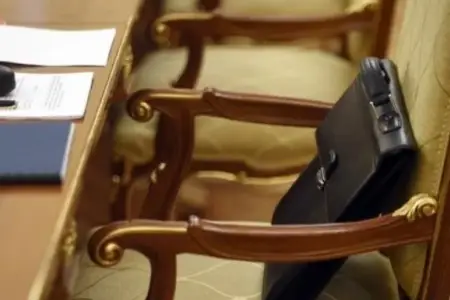 Nazirlik qərar verdi, bu şəxslər vəzifəsini itirdi – Siyahı