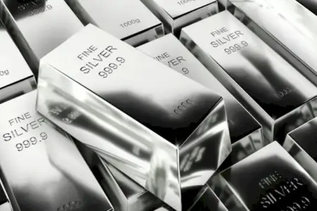 Gümüşün qiyməti tarixi maksimumunu yenilədi