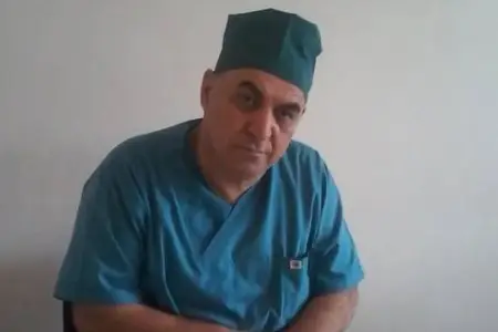 Tanınmış cərrah vəfat etdi