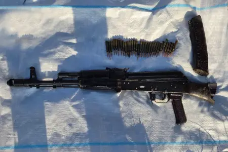 Bərdədə gizlədilən silah-sursat tapılıb - FOTO