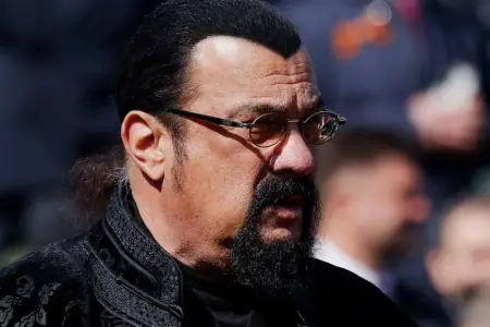 Məşhur aktyor dəbdəbəli mülkünü satışa çıxardı – Fotolar