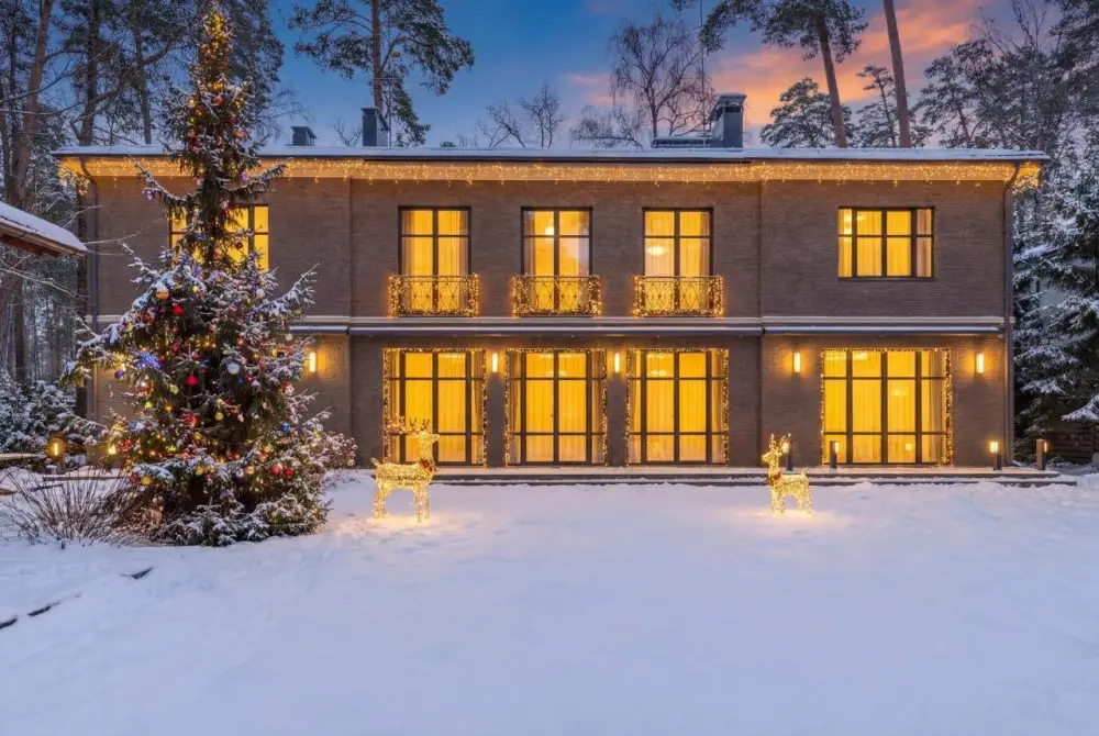 Məşhur aktyor dəbdəbəli mülkünü satışa çıxardı – Fotolar