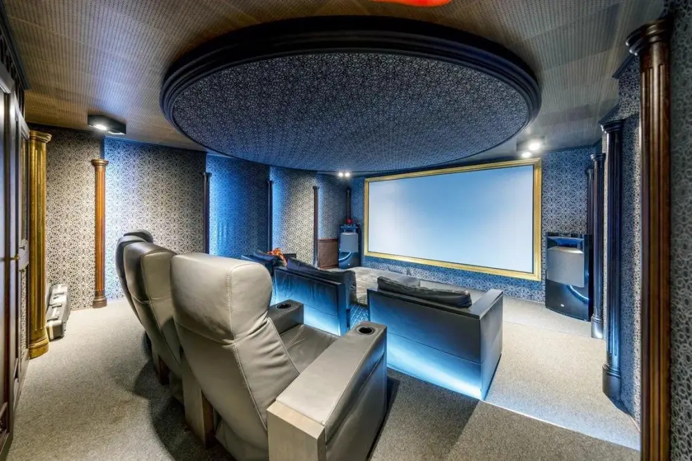 Məşhur aktyor dəbdəbəli mülkünü satışa çıxardı – Fotolar