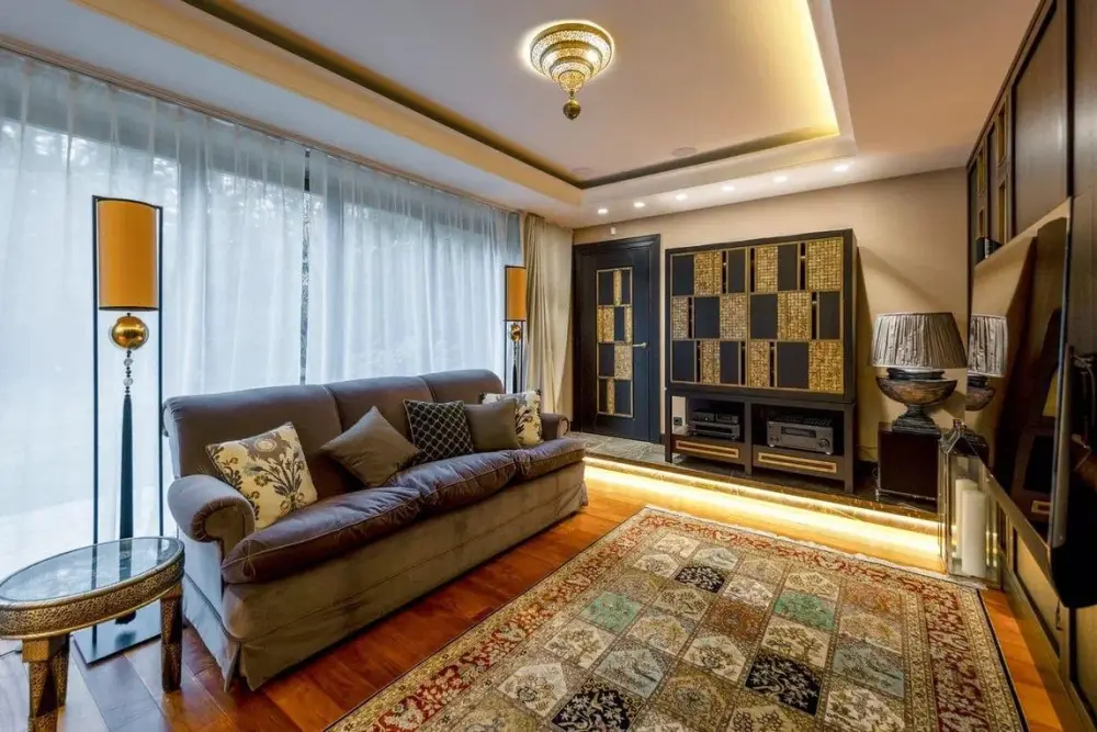 Məşhur aktyor dəbdəbəli mülkünü satışa çıxardı – Fotolar