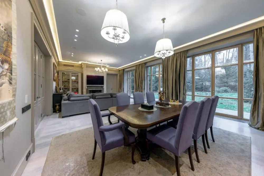 Məşhur aktyor dəbdəbəli mülkünü satışa çıxardı – Fotolar