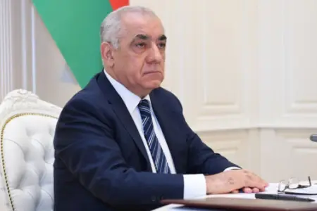 Əli Əsədov sərəncam imzaladı