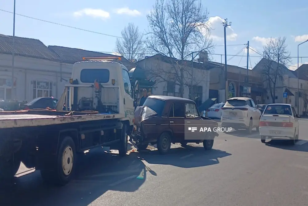 Gəncədə 3 avtomobil toqquşdu – Fotolar