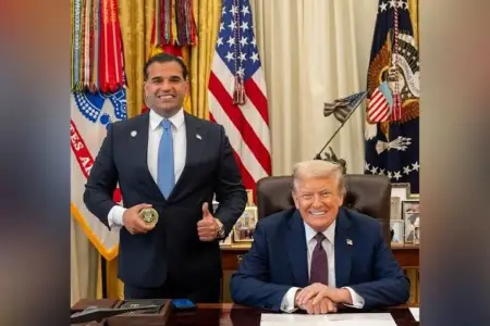 Trampın İraq üzrə xüsusi nümayəndəsi vəzifəsindən ayrıldı