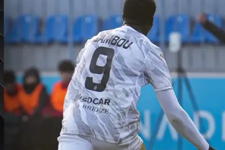 "Neftçi" üç xalı dörd qolla qazandı