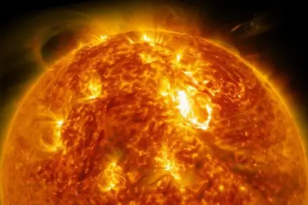 Alimlərdən xəbərdarlıq: Günəşdə aktivlik artacaq