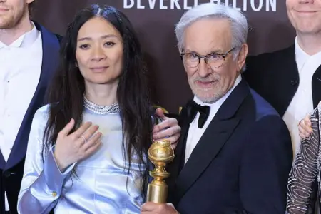 Hollivud əfsanəsi ilk "Qremmi"sini qazandı 