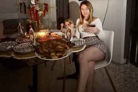 Dron zərbəsi bir neçə dəqiqə ərzində bir ailəni məhv etdi