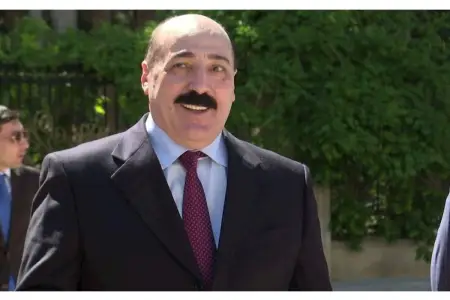 Şəmsi Səmədzadə axtarışa verildi 