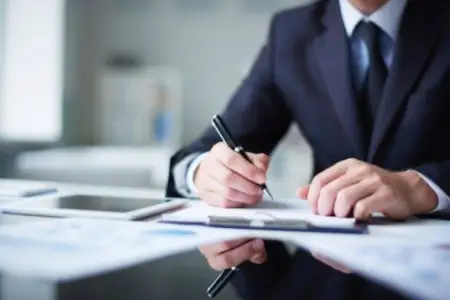 İcra başçısının köməkçisi işdən çıxarıldı – Sərxoş halda...