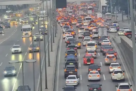 Bu yollarda sıxlıq var - SİYAHI