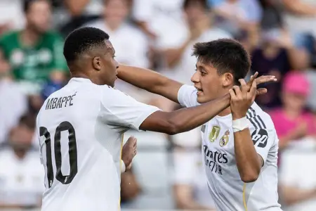 Mbappe və Arda Gülər arasında maraqlı görüntülər - Video