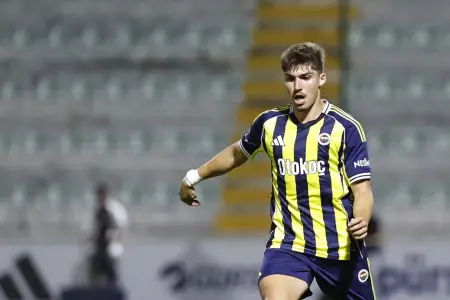 Səudiyyə Ərəbistan "Fənərbağça"nın gənc müdafiəçisini transfer etmədi