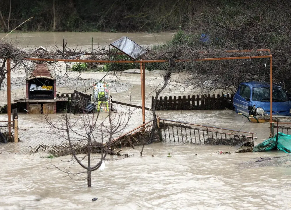 "Leonardo" Portuqaliya və İspaniyada fəsadlara yol açdı