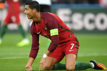 Ronaldoya görə 2,4 milyard dollar itirdilər