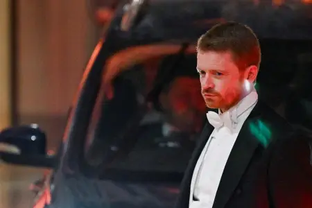 Britaniya Baş nazirinin aparat rəhbəri Epşteyn qalmaqalı fonunda istefa verdi