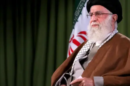 Xameneidən gözlənilməz QƏRAR 