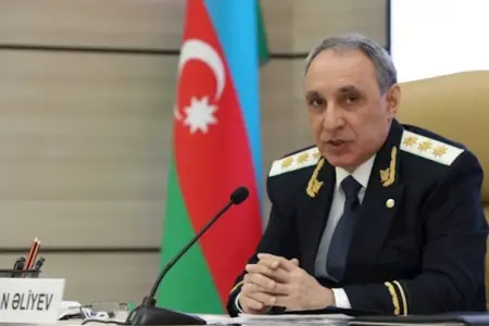 Kamran Əliyev Türkiyəyə getdi