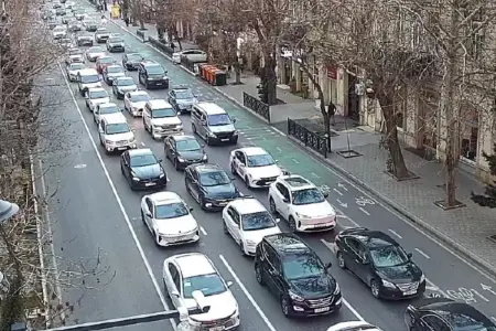 Bu küçələrdə tıxac var - SİYAHI