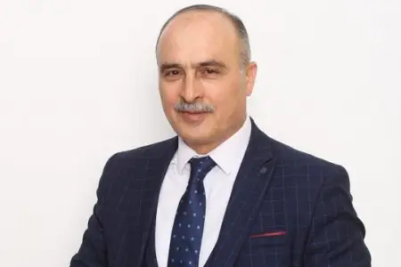 "Hürriyyət"in baş redaktoru Vüqar Məmmədovun həbs müddəti uzadıldı