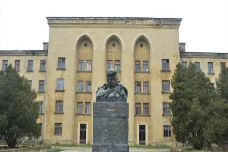 Bu qurumda 15 nəfər işdən çıxarıldı - SƏBƏB