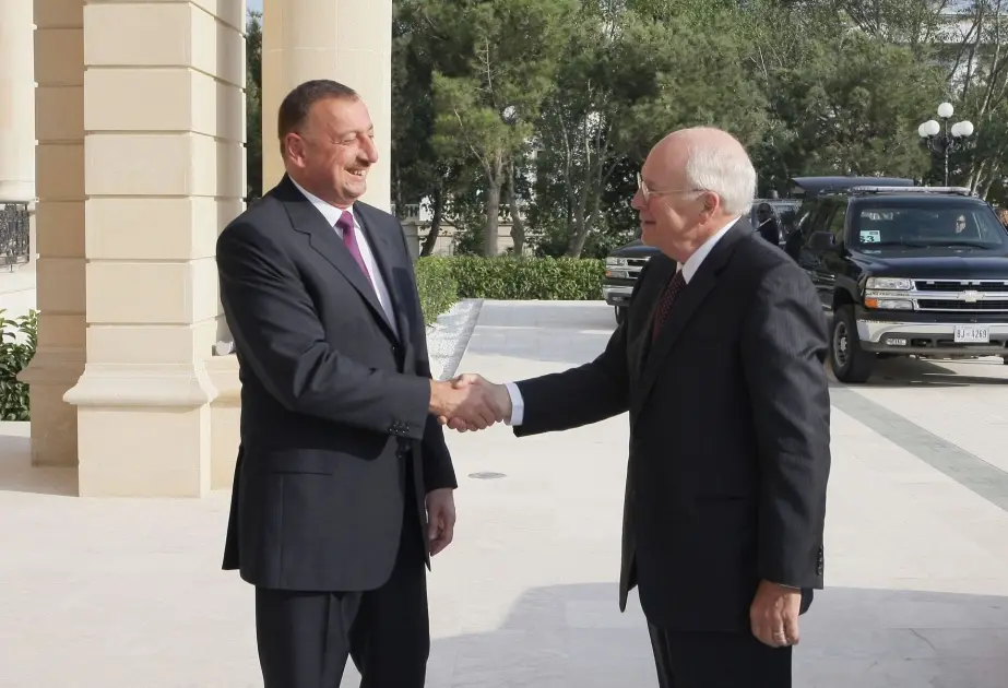 18 il sonra ilk dəfə... – Fotolar