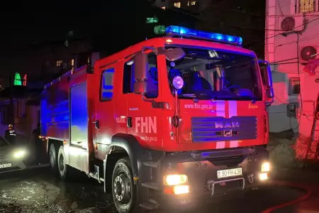 TƏCİLİ! Bakıda yanğın başladı - ANBAAN GÖRÜNTÜLƏR