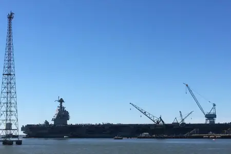 ABŞ Yaxın Şərqə ən böyük aviadaşıyıcısını göndərdi