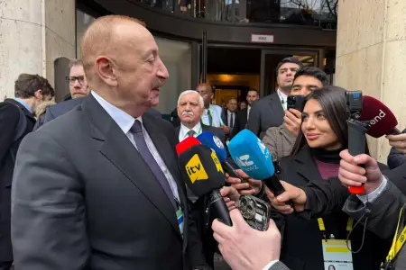 Prezident İlham Əliyev Münxendə yerli televiziya kanallarına müsahibə verdi - VİDEO