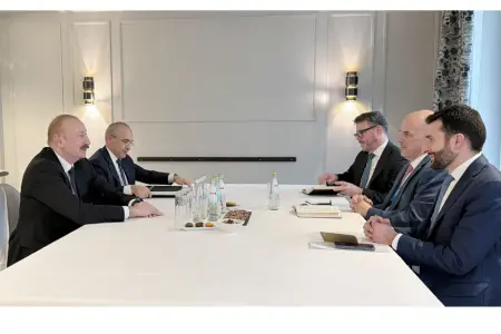 İlham Əliyev Münxendə “Oracle” korporasiyasının baş icraçı direktoru ilə görüşdü