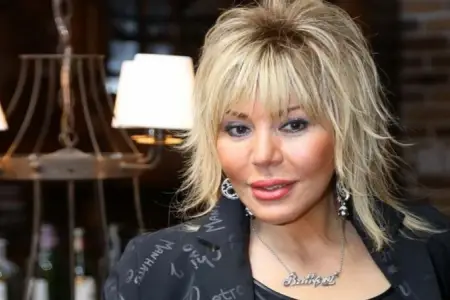 Brilliant Dadaşovanın həyat yoldaşı vəzifəsindən azad olundu - FOTO