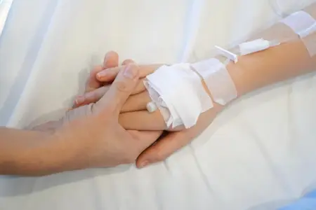 Ağcabədidə 19 bıçaq xəsarəti alan azyaşlı evə buraxıldı