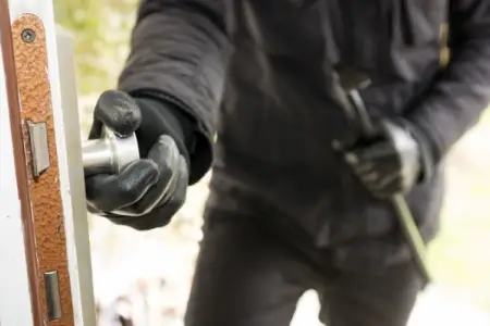 Evlərdən su sayğacı oğurlayırdı - Polis saxladı