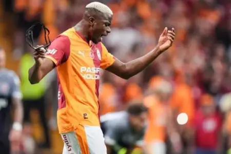 Osimhen Almaniya nəhənginin hədəfində