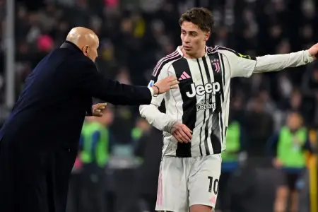 Kənan Yıldız 50 illik rekorda bir qol uzaqda