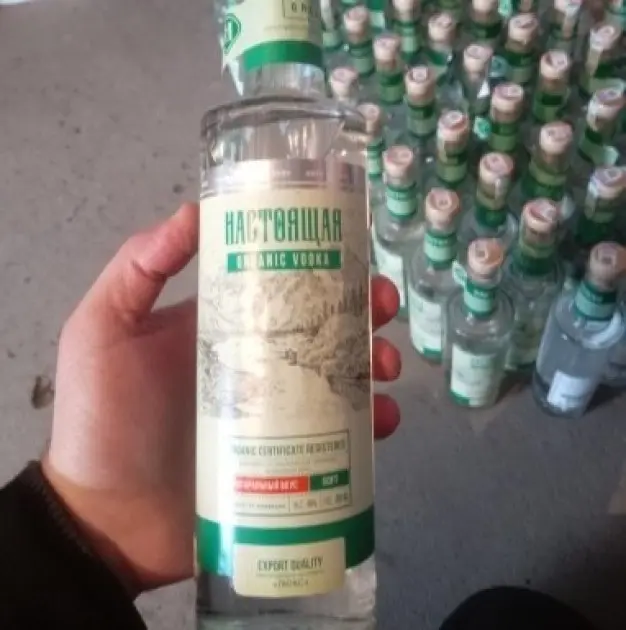 Bu mağazalarda saxta araqlar satılırmış - Foto