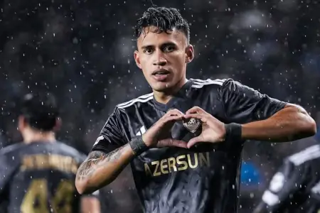 “Qarabağ”ın hücumçusu: "Sabahkı oyunda qol vurmağa hazıram"