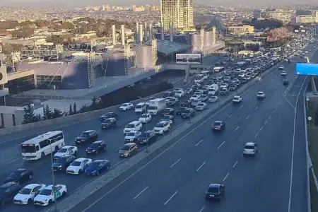 20 istiqamətdə tıxac var - Sürücülərin nəzərinə!