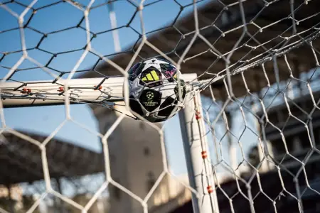 "Qarabağ" və "Nyukasl" komandalarının start heyətləri açıqlandı