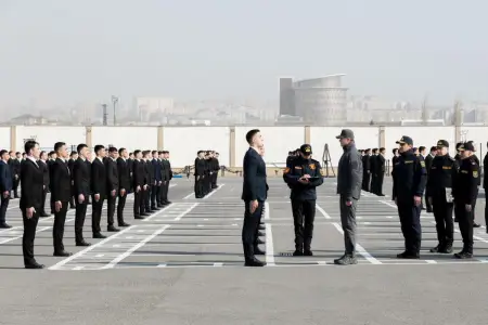 Vilayət Eyvazov gənclərin növbəti sıra baxışını keçirdi - VİDEO