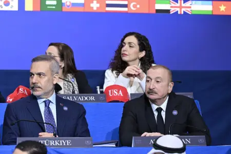 Prezident Sülh Şurasının ilk iclasında iştirak edib – YENİLƏNDİ