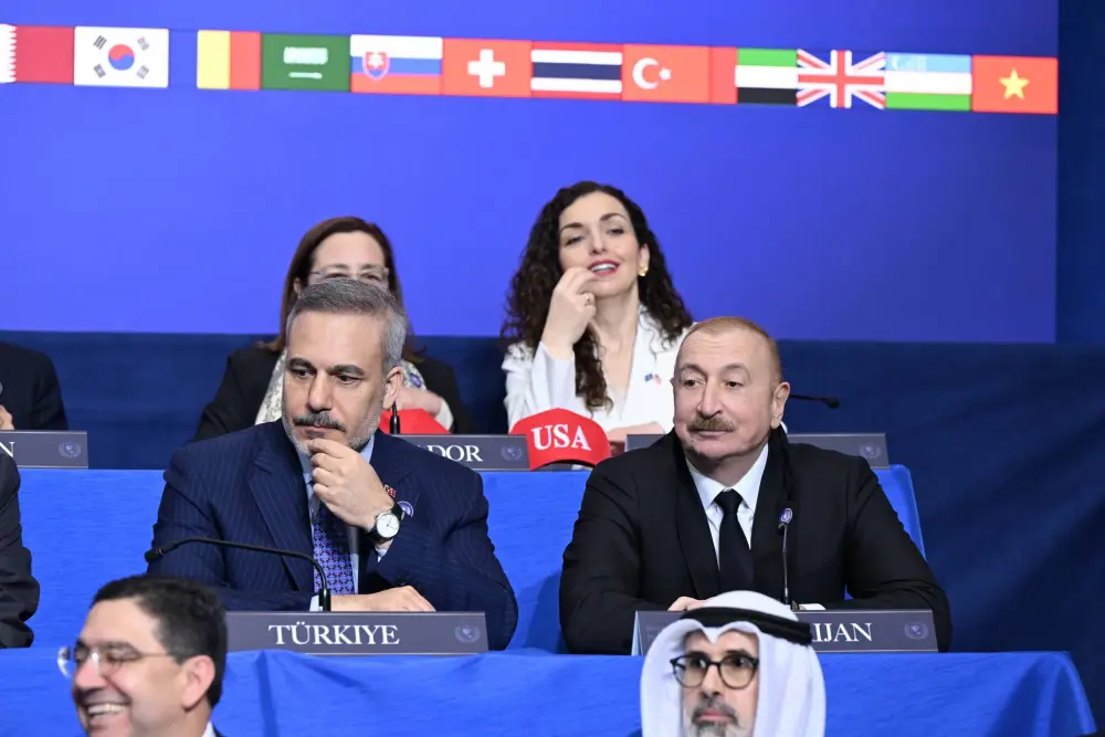 Prezident Sülh Şurasının ilk iclasında iştirak edib – YENİLƏNDİ